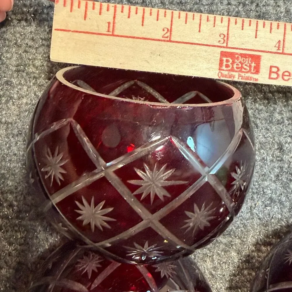 Vintage cranberry cut